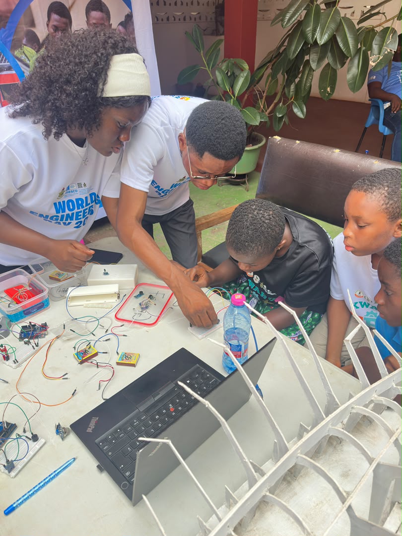 Delivering basic STEM training to students in Nkwatia during a community outreach to mark World Engineers Day.