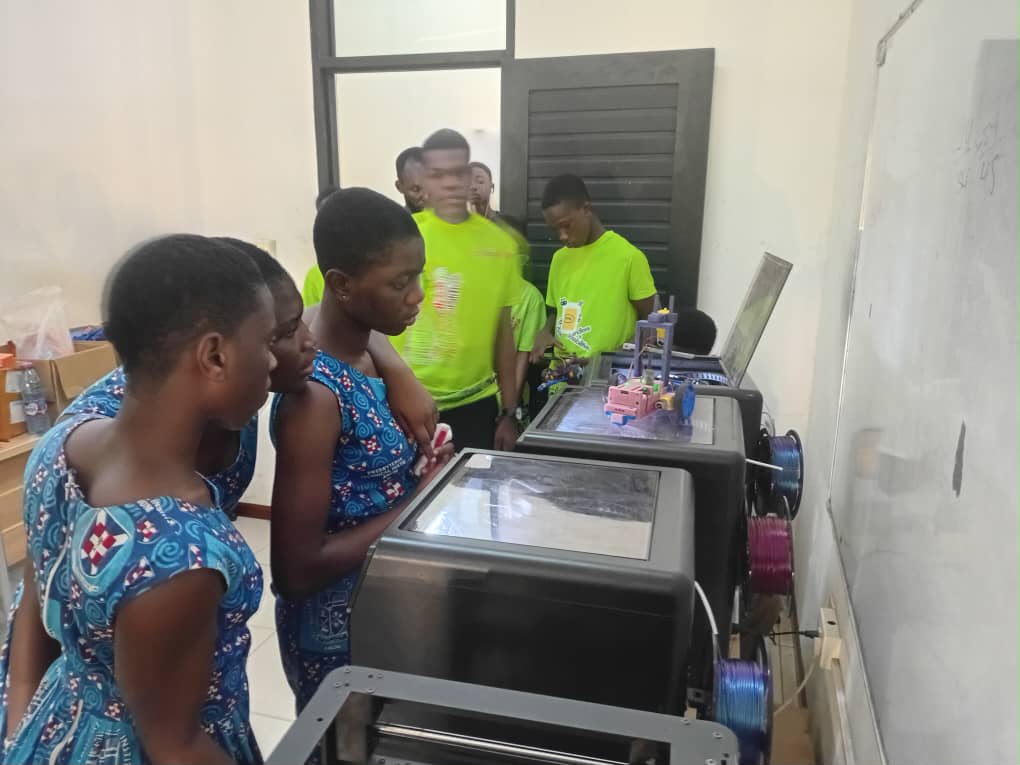 Sponsored 6 students experience the Ghana Robotics Competition.